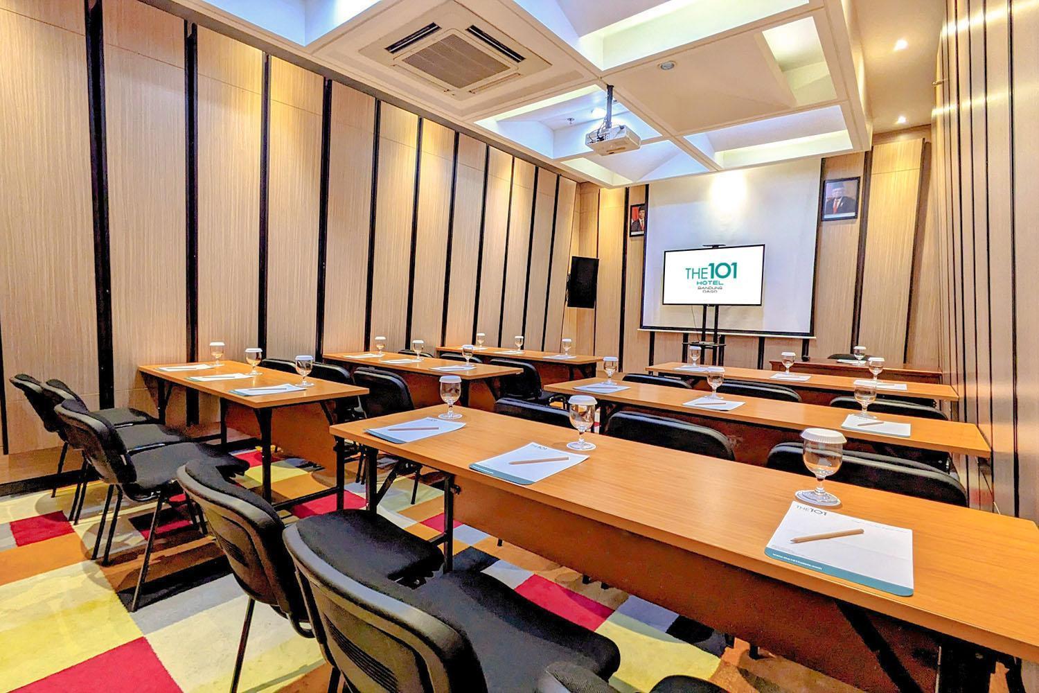Hotel The 1o1 Dago Bandung